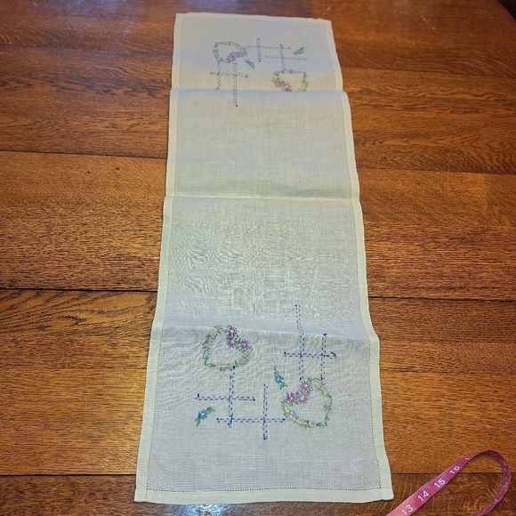 Handmade Embroider Heart Table Runner, 33 inches X 11 Inches, Linen - Picture 5 of 9